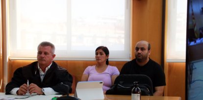 La acusada de matar a la anciana a la que cuidaba en 2022 y el hombre investigado por un delito continuado de falsedad en documento mercantil en concurso medial con blanqueo de capitales