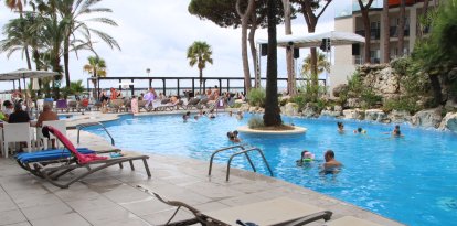 Piscina del hotel Estival Centurion de Cambrils