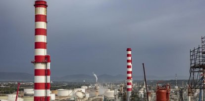 Complejo industrial de Repsol en el Polígono Norte del polo petroquímico de Tarragona.