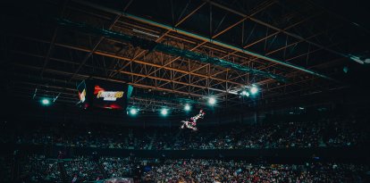 Un espectacular salto en una cita ya disputada del Freestyle World Tour.