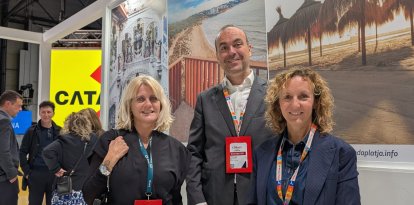 Sònia Balcells, directora comercial del Grup Blaumar; Albert Canadell, director general; y Nuria Varela, directora de Calidad y Medioambiente, estuvieron presentes en Fitur.