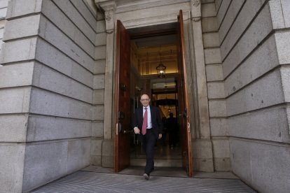 Exministro de Hacienda Cristóbal Montoro que ha comunicado este jueves al PP su decisión de abandonar la militancia del partido.