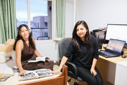 Mildred Durán y Ana Bautista son estudiantes de la URV y comparten piso en Reus.