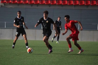 Pau Raya, durante un partido de pretemporada.