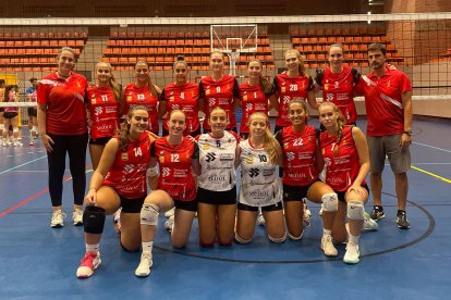 El sénior femenino en uno de sus partidos de Lliga Catalana Divisió d’Honor.