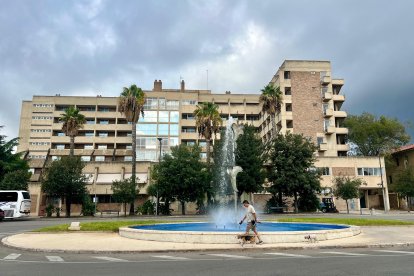 La residència ICASS, al passeig Mata de Reus, ja fa més d'un any que està tancada.