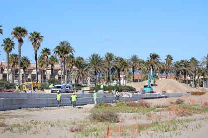 El aspecto que muestra actualmente el paseo, con el nuevo sistema de gradas.