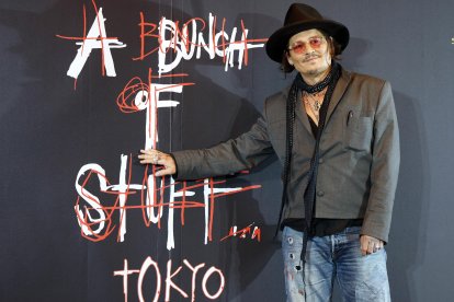 Johnny Depp en la inauguración de su exposición.