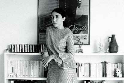 'Cosita' es la primera novela de la escritora y traductora Alba G. Mora.