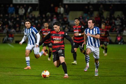 Imagen del partido de esta noche en el Estadi municipal.