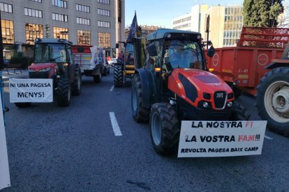 Los payeses se manifiestan en el centro de Tarragona
