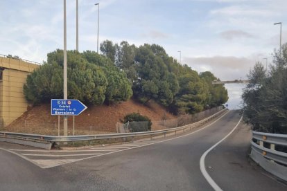 Un acceso a la autopista C-32.