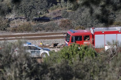 Vista del lugar del siniestro en Adamuz (Córdoba), este lunes. El accidente de este domingo, en el que al menos 39 personas han muerto y un centenar han resultado heridas, es el cuarto siniestro ferroviario más grave registrado en España