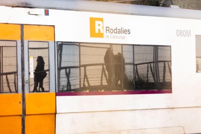 Los psicólogos aseguran que será normal sentir angustia los primeros días al volver a subir al tren.