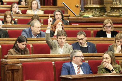 El grupo de Junts durante una votación en el Parlament este jueves.