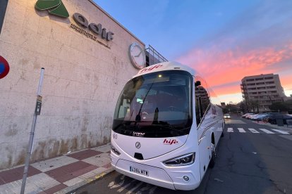 Imagen de uno de los autobuses que cubren los tramos afectados de Rodalies
