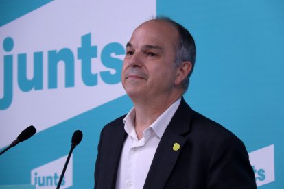 El secretario general de Junts, Jordi Turull, interviene durante el Consell nacional de JxCat, reunido este sábado de forma ordinaria en Barcelona.
