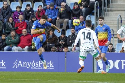 Christos Almpanis llega cedido del Andorra.