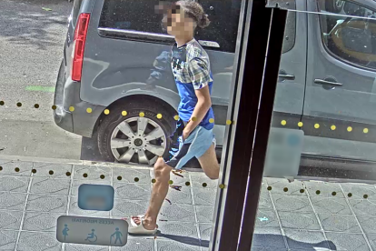 Imagen del ladrón facilitada por los Mossos d'Esquadra