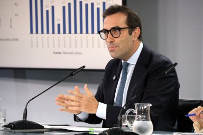 El ministro de Economía, Carlos Cuerpo, durante la rueda de prensa del Consejo de Ministros.