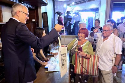 Acte de presentació de l'especial de Misericòrdia del Diari a la Casa Navàs de Reus.