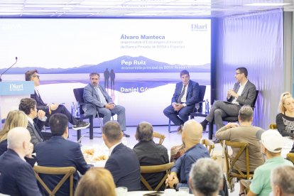 Algo más de medio centenar de personas asistieron ayer a la jornada organizada por BBVA en el Diari de Tarragona.