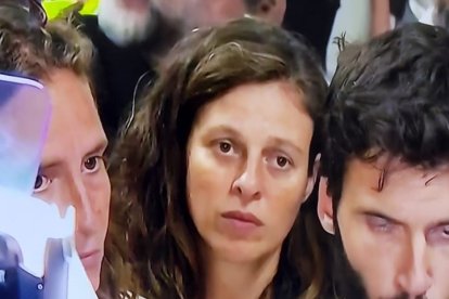 Laia Rosell a la seua arribada a l'aeroport