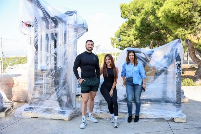 Cristian Panadero, Paula Aguilar y Anet Falcón, de Neon Sport Club.