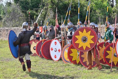 La lucha entre romanos y visigodos.