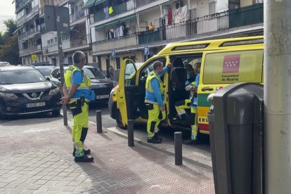 Captura de video tomada por Emergencias Madrid 112 tras el apuñalamiento de una joven de 21 años en un domicilio del distrito madrileño de Villaverde.