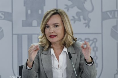 La portavoz y ministra de Educación, Formación Profesional y Deportes, Pilar Alegría, durante la rueda de prensa posterior a la reunión del Consejo de Ministros.
