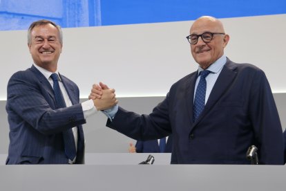 César González-Bueno, consejero delegado del Banc Sabadell, y Josep Oliu, presidente del Banc Sabadell.