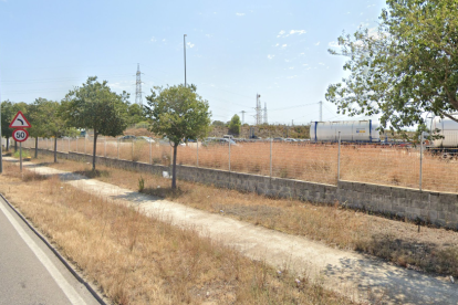 El proyecto se ubicaría en esta finca, ubicada en el polígono industrial de Riuclar.