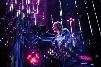 El vocalista de Radiohead Thom Yorke, durante su actuación anoche en Madrid.