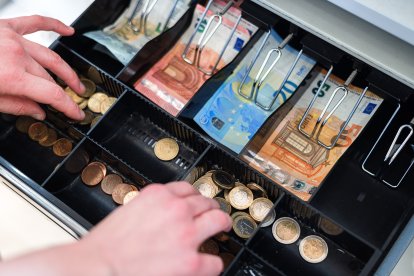 Una caja registradora de un comercio