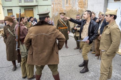 Recreació als carrers de Flix dela Batalla de l'Ebre.