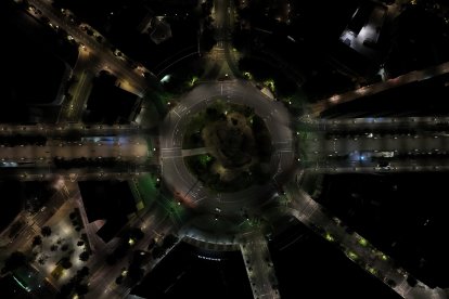 Vista nocturna plaza Imperial Tarraco.