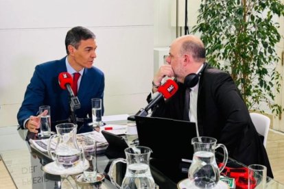 Pedro Sánchez y Jordi Basté