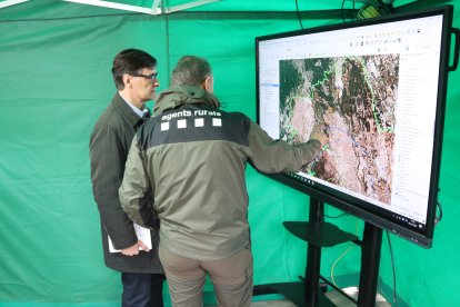 Salvador Illa y Agents Rurals en el dispositivo de contención de la peste porcina africana