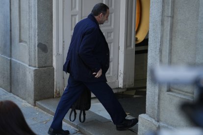 Imagen de la entrada de José Luis Ábalos en el Tribunal Supremo este jueves
