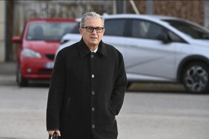 El hijo de Jordi Pujol, Jordi Pujol Ferrusola a su llegada este lunes a la Audiencia Nacional en San Fernando de Henares