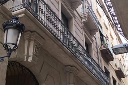 L'enllumenat que s'està renovant és al nucli antic i el tomb de ravals.