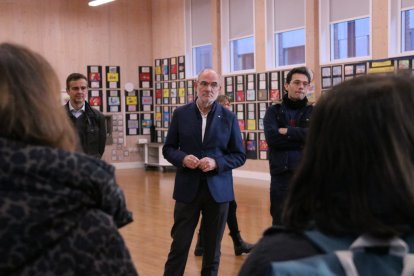 El conseller de Unió Europea i Acció Exterior, Jaume Duch, visita la Escola Catalana de Londres.