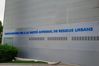 Incineradora de Sirusa, situada en el polígono industrial Riuclar