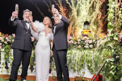 La cantante Chenoa y el dúo Estopa han presentado las campanadas en La 1