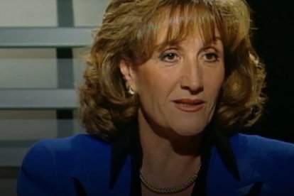 Fotograma de la consellera Cuenca en una entrevista en TVE en 1998.