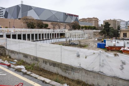 La galería porticada que discurre paralela a la calle Ramón y Cajal constituye uno de los principales atractivos de la futura Necròpolis.