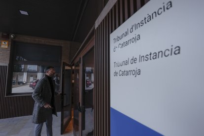 El presidente del PP, Alberto Núñez Feijóo, declara, en calidad de testigo y de forma telemática desde el Congreso, ante la jueza de Catarroja (Valencia) que instruye la causa penal por la gestión de la dana del 29 de octubre de 2024, que causó 230 víctimas mortales.