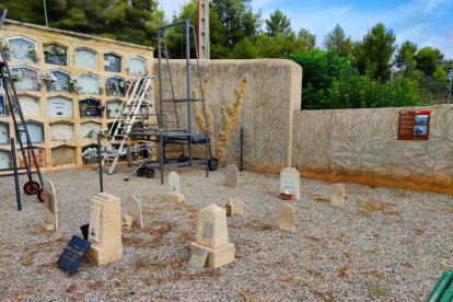Las lápidas que hay en la fosa 3 de Tarragona, más conocida como fosa neutra.