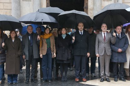 Un minuto de silencio en recuerdo de las víctimas del accidente ferroviario de Córdoba